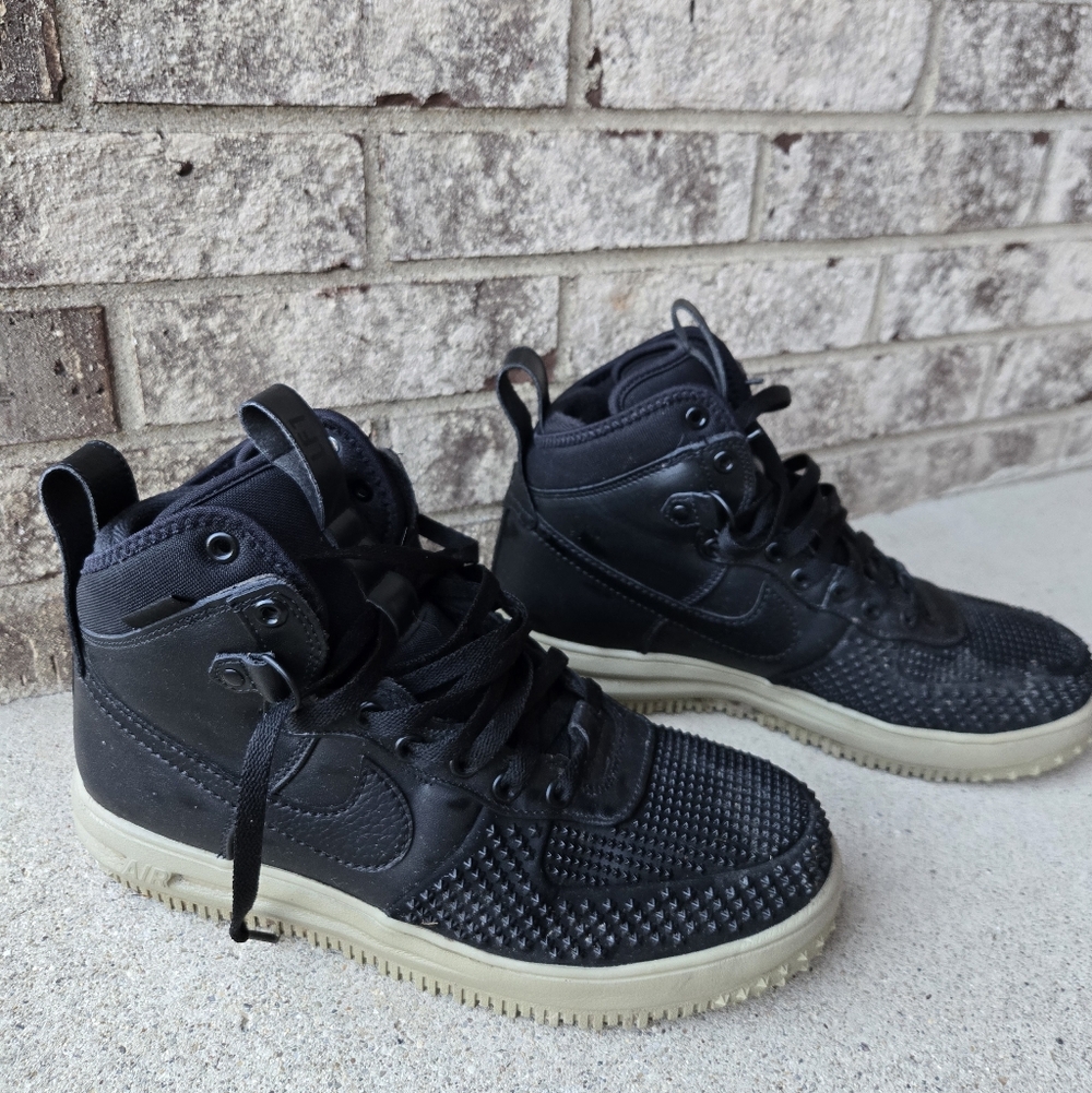 Nike Lunar Force Duckboot Size 9